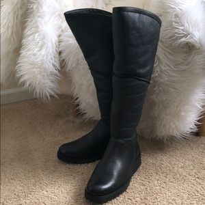 Ugg boots kendi black size 9.5